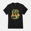 Camiseta Algodão Premium Cobra Kai Classic Logo – Big Boss